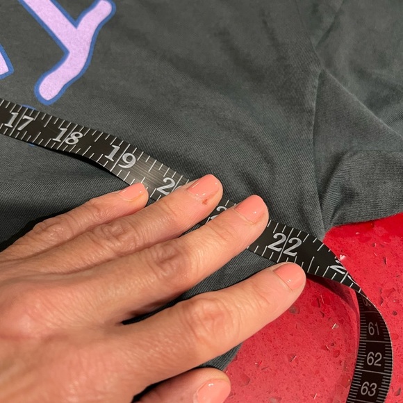 TINA TURNER 1984 MERCH TEE - Picture 5 of 7